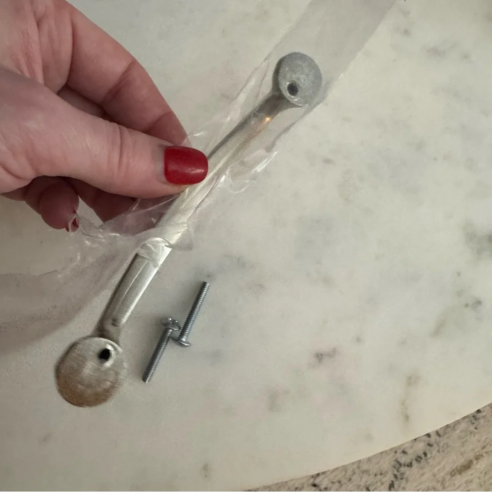 🛍🏙3️⃣ for $1️⃣5️⃣ 🆕 Closetmaid brushed satin nickel cabinet pull